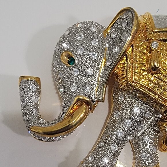 Huge Vintage Goldtone Sparkling Rhinestone Elephant Pin Brooch - Picture 2 of 4